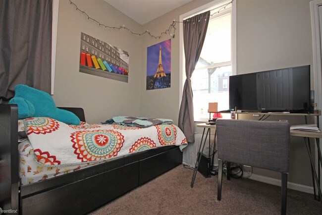 Foto del edificio - 333 Melwood Ave