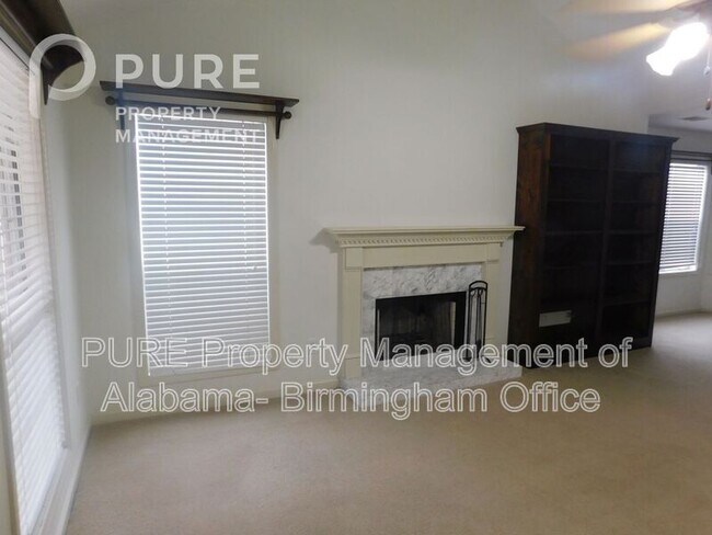 Foto del edificio - 1011 Wyndham Ln