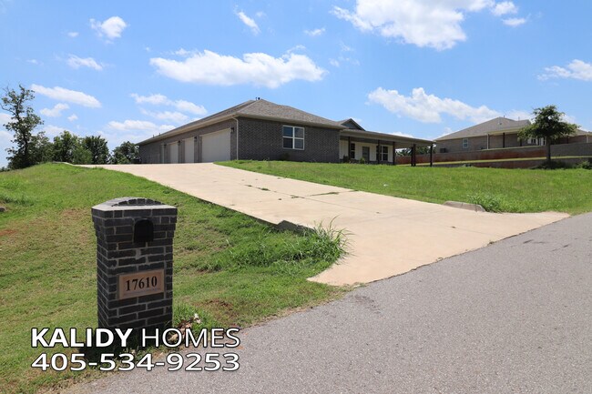 Building Photo - 17610 Salma Rd