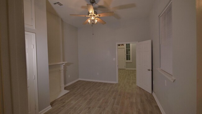 Foto del edificio - 2021 St Anthony St