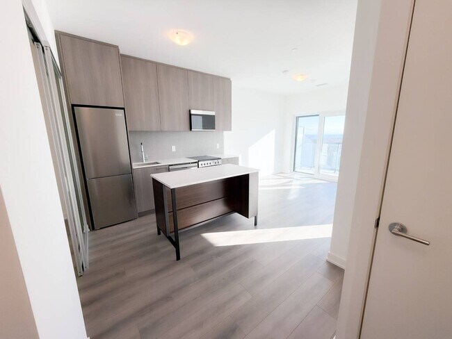 Photo du bâtiment - 7439 Kingston Rd