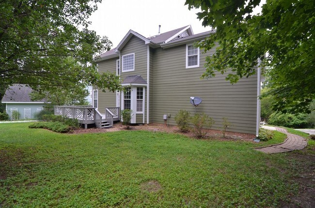 Building Photo - 1008 Cuddington Ct