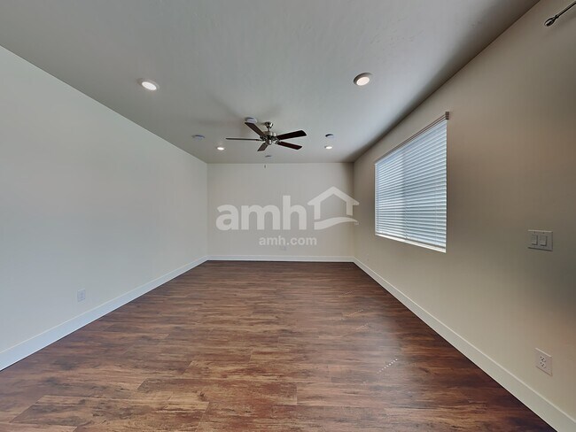 Foto del edificio - 955 S Moorside Ave