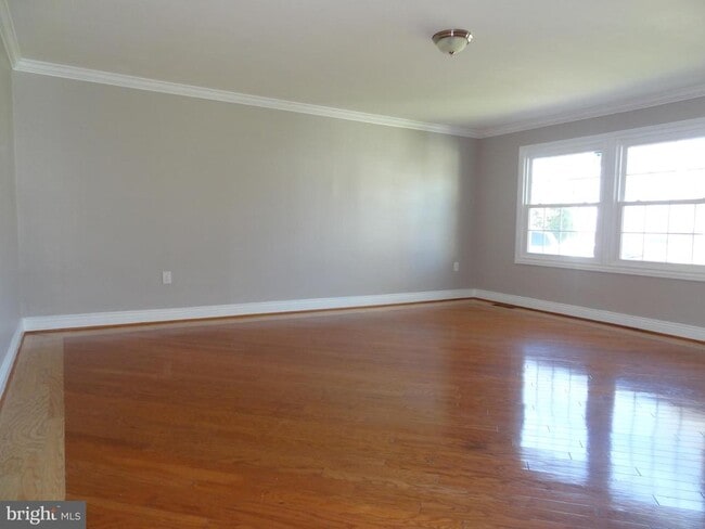 Foto del edificio - 2271 Dairy Farm Rd