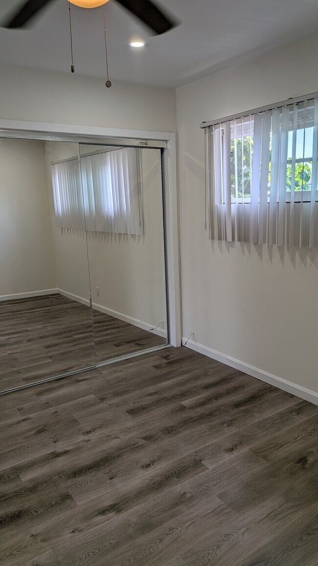 Building Photo - 3600 W 139th St
