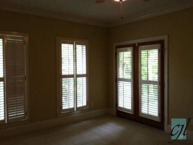 Building Photo - Immaculate Condo in The Flats of Woodlake!...