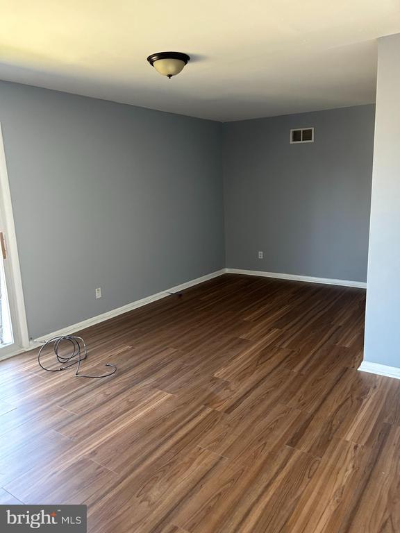 Foto del edificio - 316 Almonesson Rd