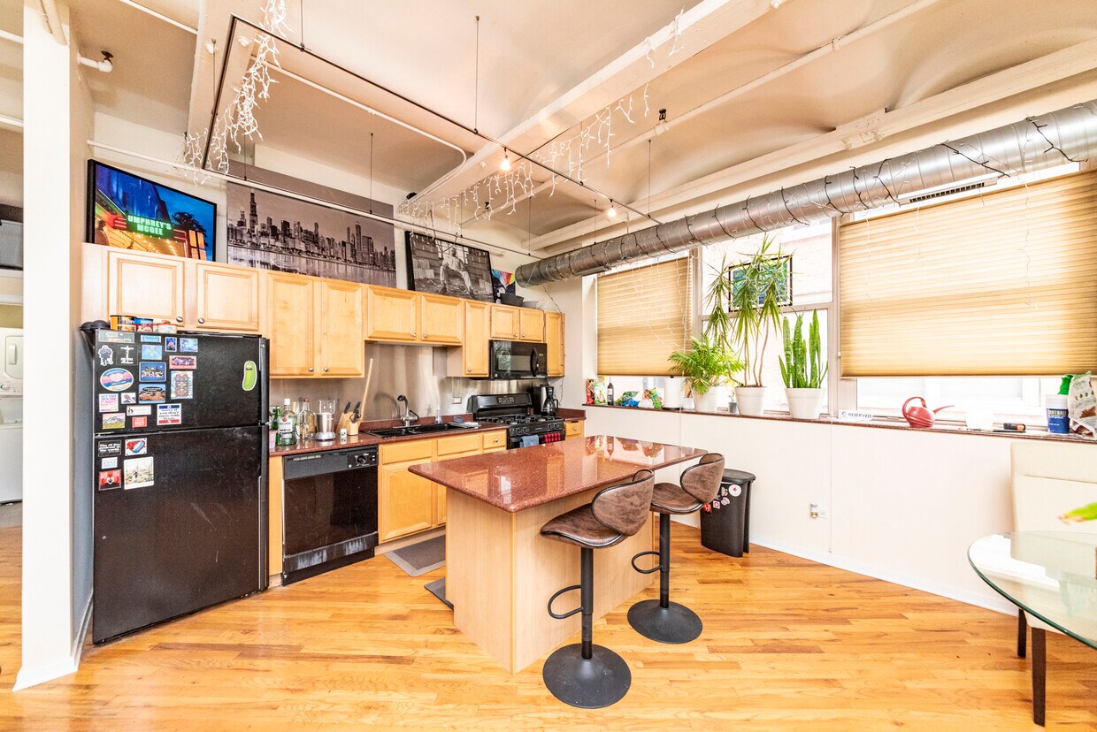 Foto principal - 500 S Clinton St