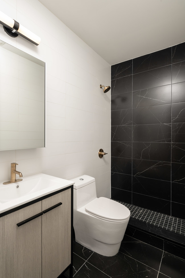 Foto del edificio - 18A Bleecker St