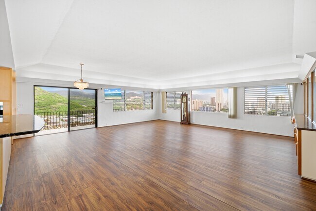 Building Photo - 941 Aliamanu Pl
