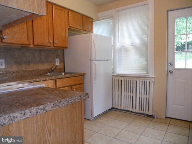 Building Photo - 3441 Indian Queen Ln