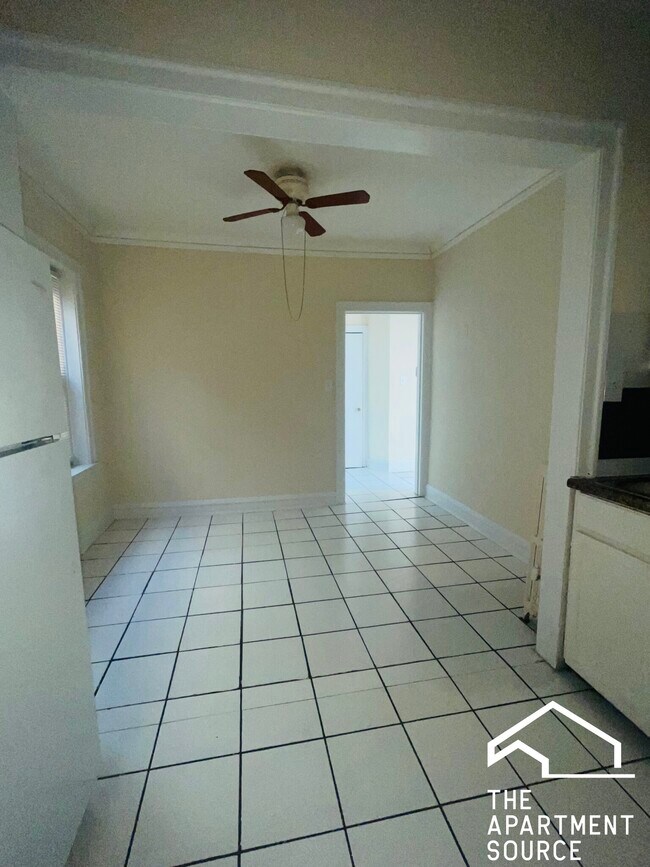 Foto del edificio - 2144 Gunderson Ave