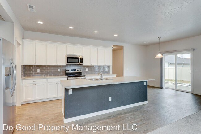 Foto del edificio - 5 br, 2.5 bath House - 62 W Wausau St