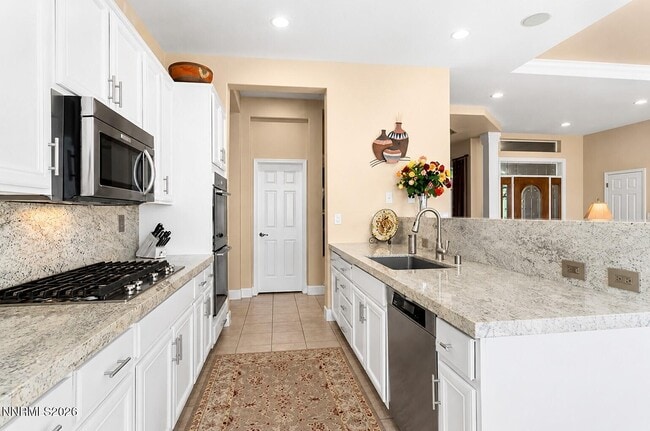 Building Photo - 2750 Shadow Dancer Trail
