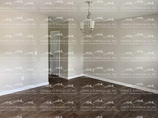 Building Photo - 579 Craftsman Ln