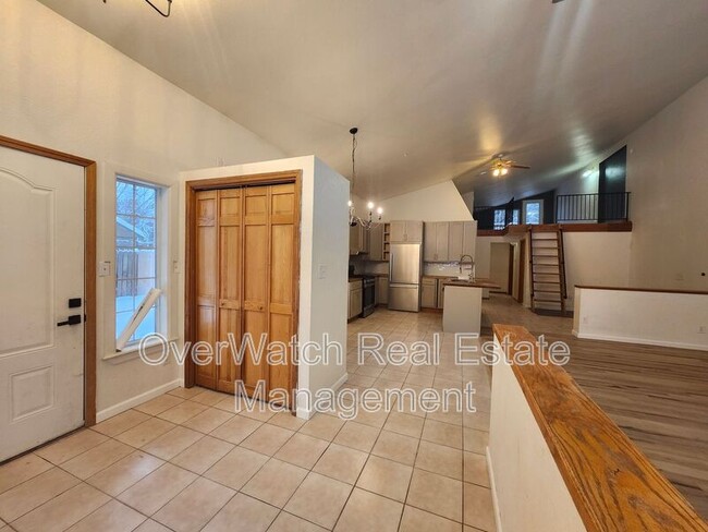 Building Photo - 10322 Chain of Rock St