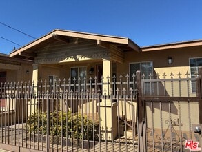 Building Photo - 317 N Coronado St