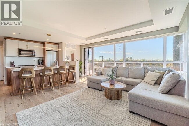 Building Photo - 34 Norman St