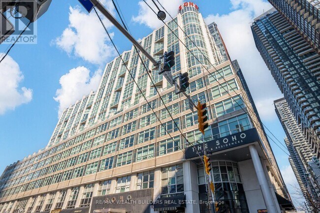 Photo du bâtiment - 350 Wellington St W