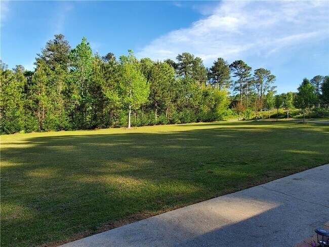 Foto del edificio - 2220 Sunny Hill Rd