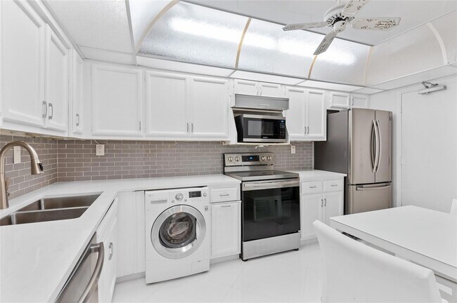 Foto del edificio - 3850 Galt Ocean Dr