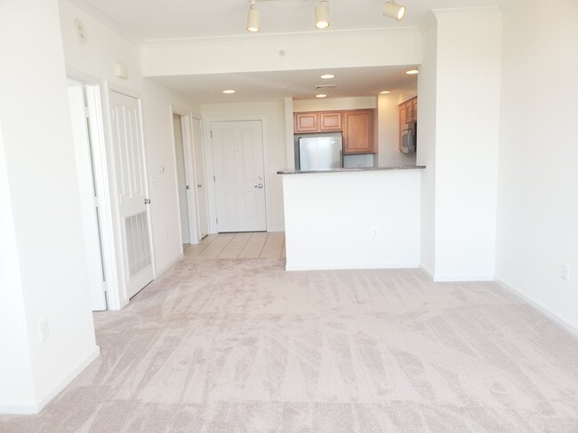 Building Photo - 4480 Market Commons Dr