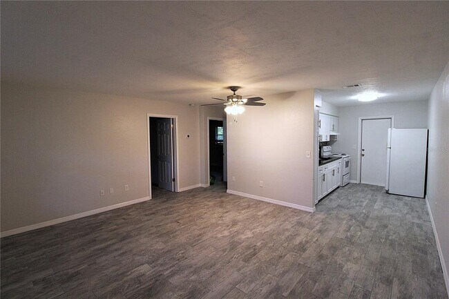 Building Photo - 6329 Gateway Ave
