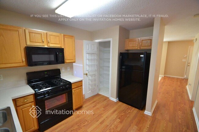 Building Photo - 3517 Lusby Ct