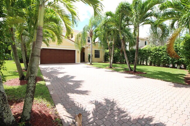 Building Photo - 2224 Balsan Way