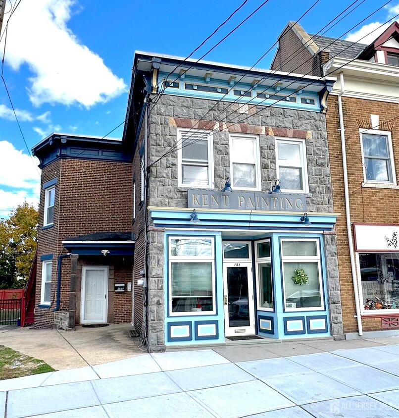 Foto principal - 151 N Broadway