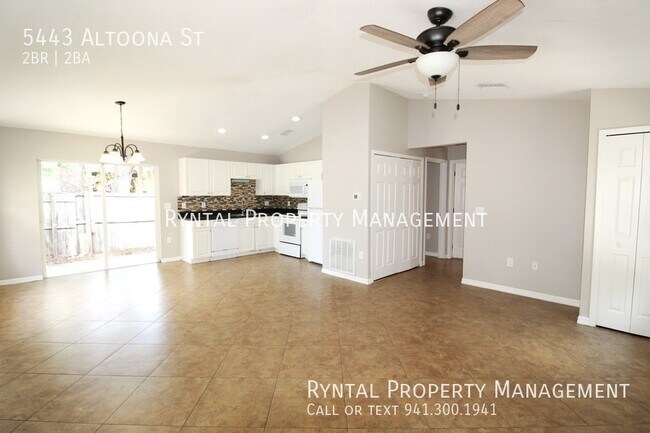 Foto del edificio - 5443 Altoona St