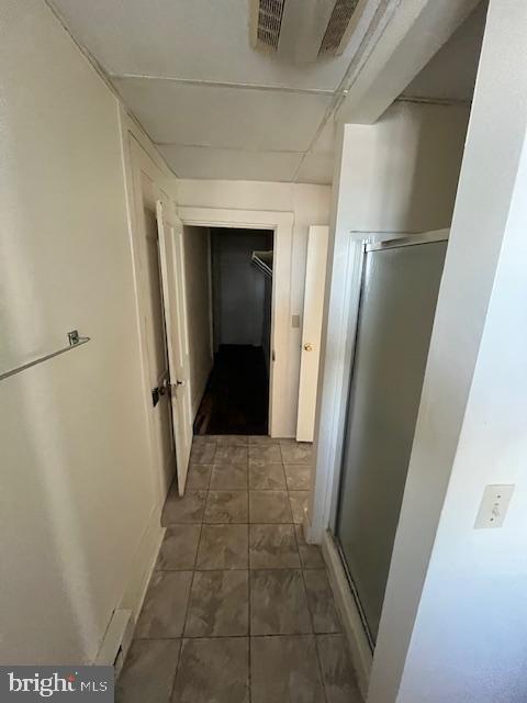 Foto del edificio - 145 E Main St