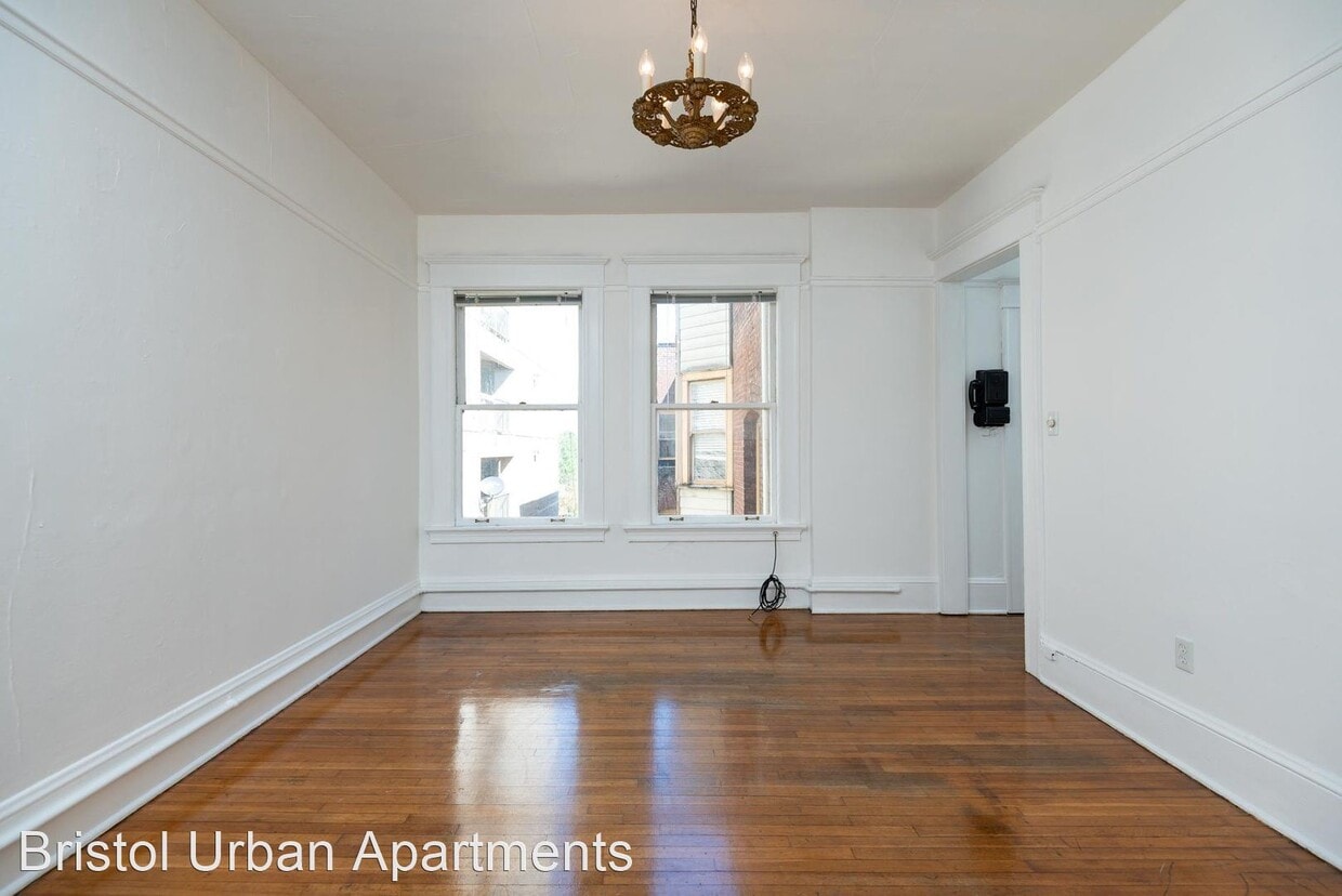 Primary Photo - 2190 W Burnside St