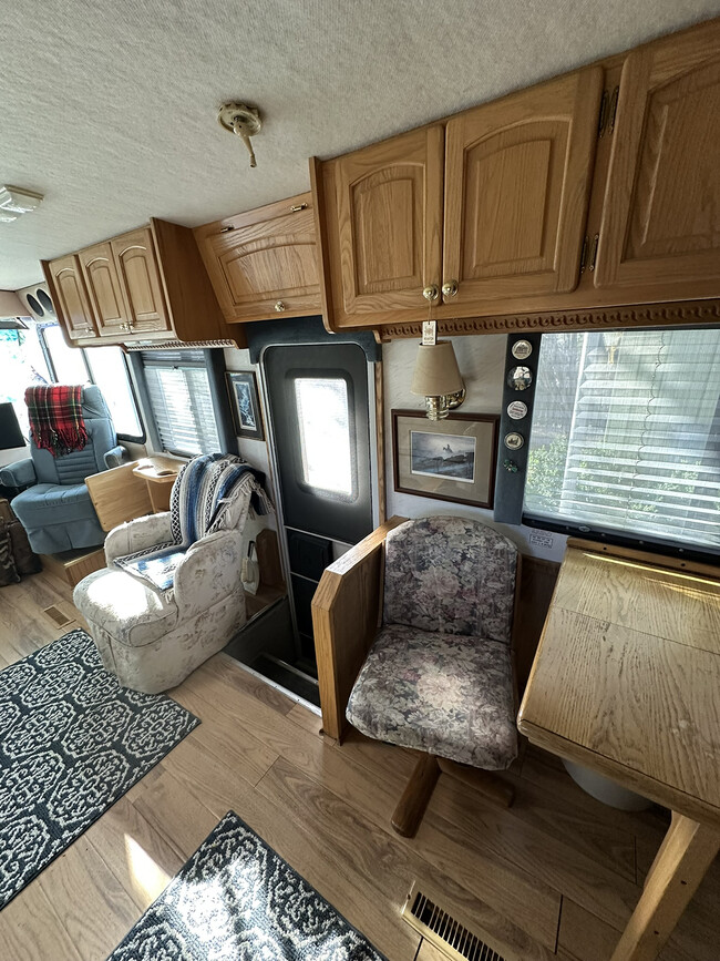 Dining area and front door - 400 Main St