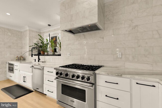 Foto del edificio - 4105 17th St NW