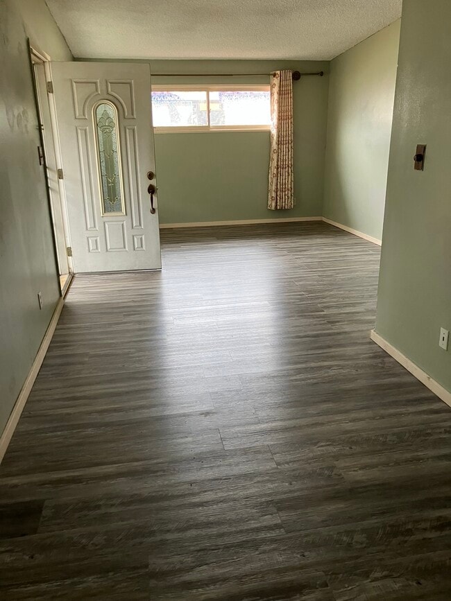 Building Photo - 3706 Clairemont Mesa Blvd