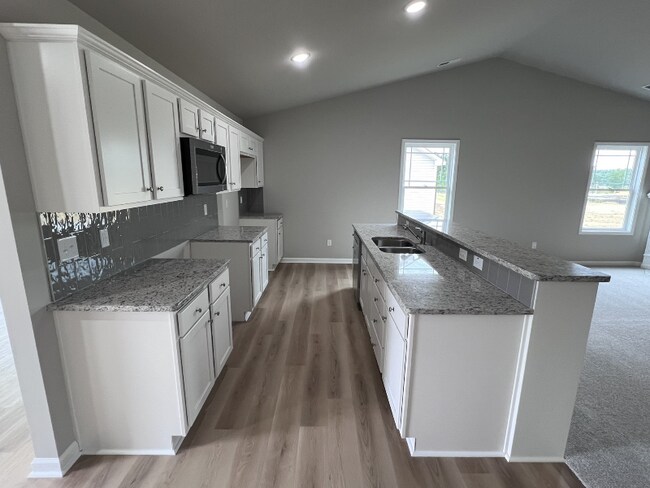 Foto del edificio - 26 Flatland Dr