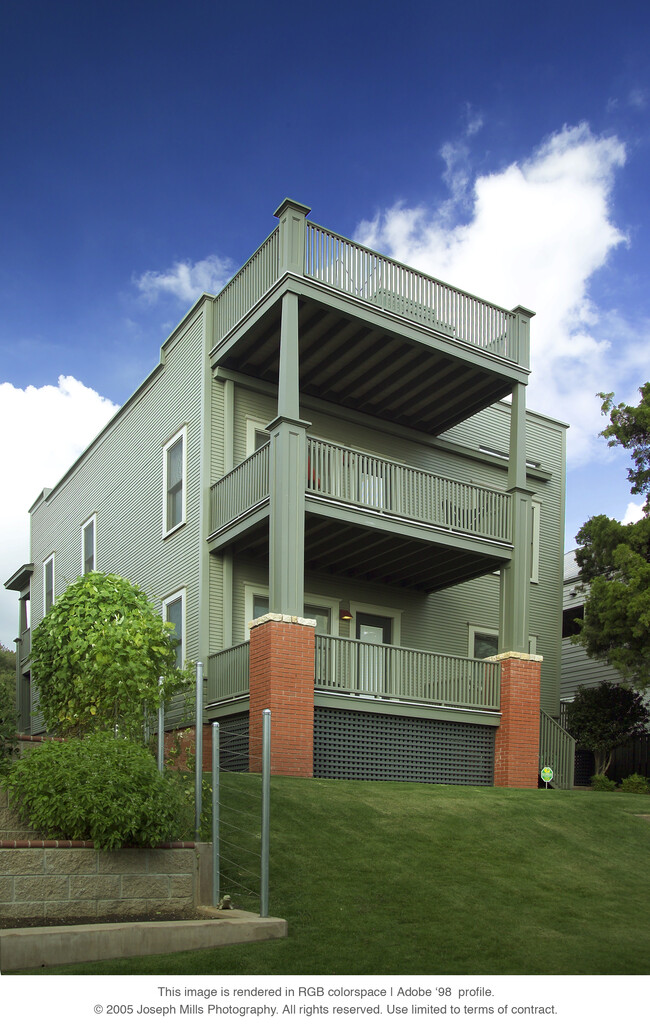 Back of Unit - Roof deck on 2nd floor - 810 NW 7th St