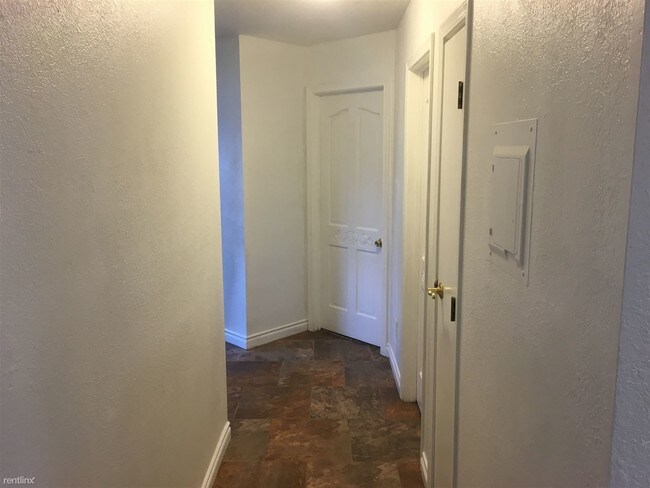 Building Photo - 4401 Reka Dr