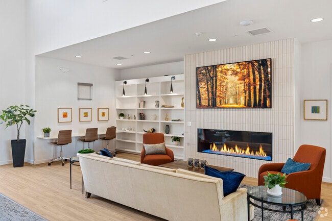 Interior Photo - Stonebrook 1