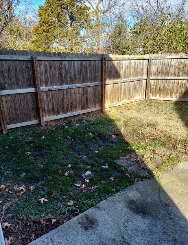 Foto del edificio - 2006 Rashid Ct