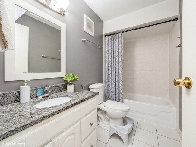 Foto del edificio - 625 Derry Ct