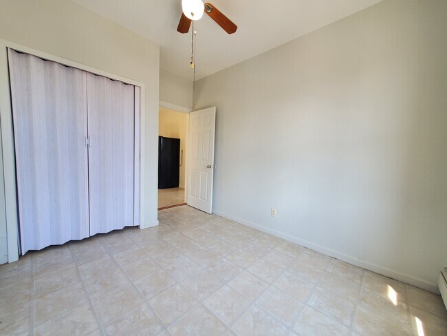 Building Photo - 477 Avenue A