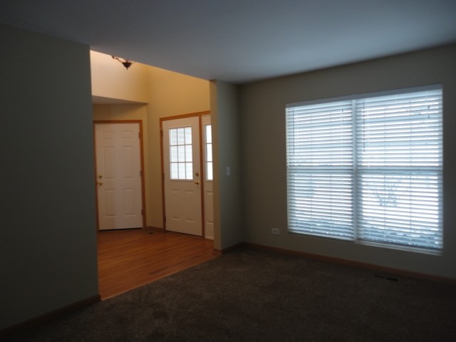 Building Photo - 433 Primrose Lane