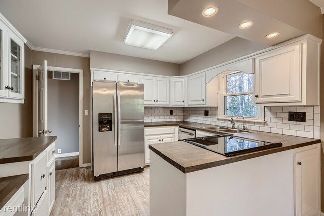 Foto del edificio - 3 br, 1.5 bath House - 1889 Carthage Rd