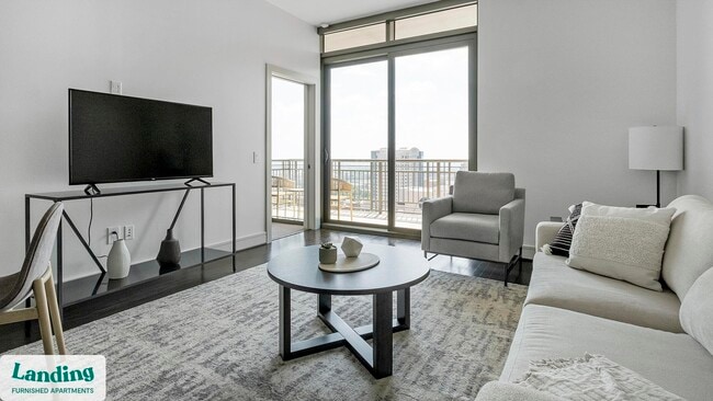 Building Photo - 777 Preston St