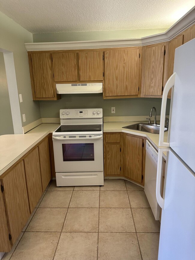 Foto del edificio - 436 Pine Glen Ln