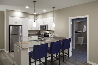 Building Photo - Avalon North Creek