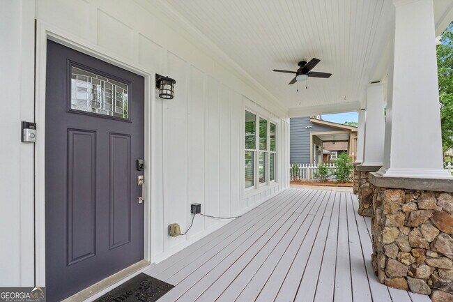 Foto del edificio - 3358 Colville Ave