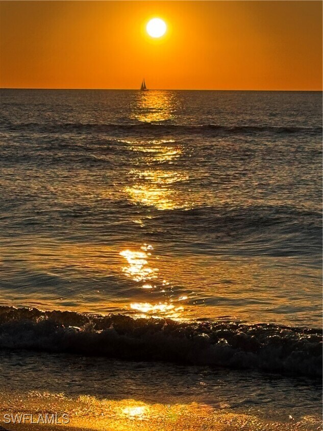 Building Photo - 4005 Gulf Shore Blvd N